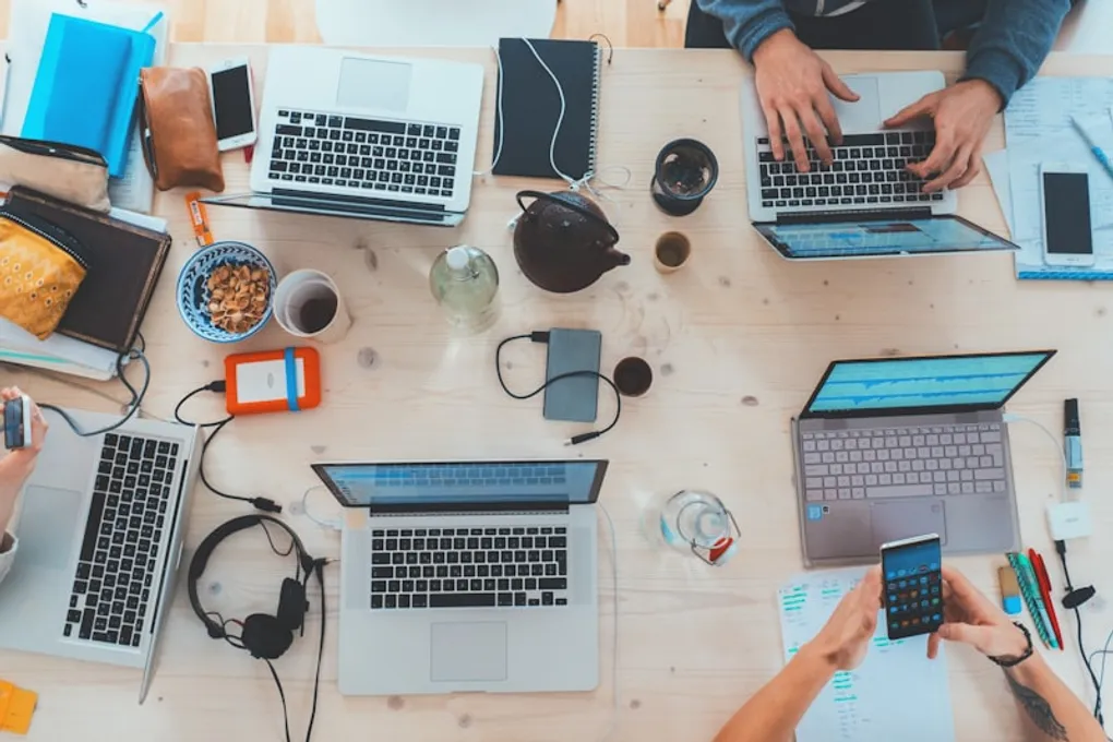 How to Create Digital Products Using Free Tools (Beginner-Friendly Guide)